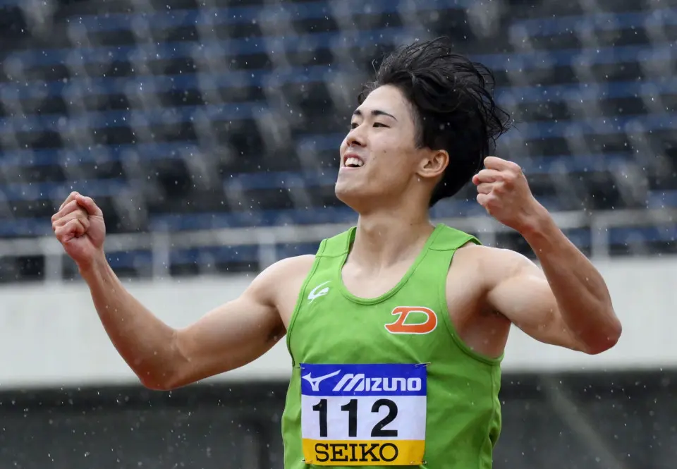 运动员们也, 日刊体育, 目前距离东